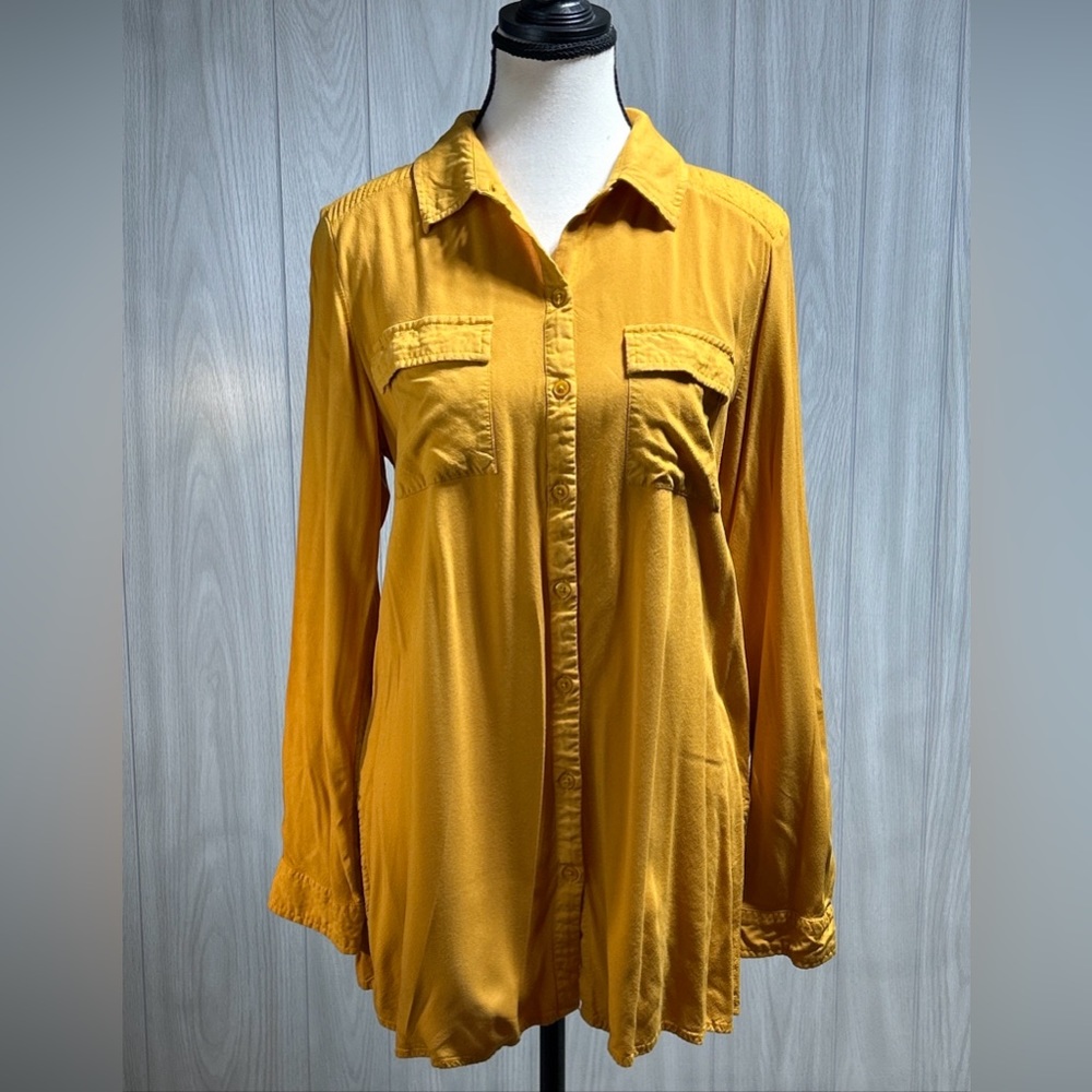 New Directions Long Sleeve Button Up Shirt Size Medium